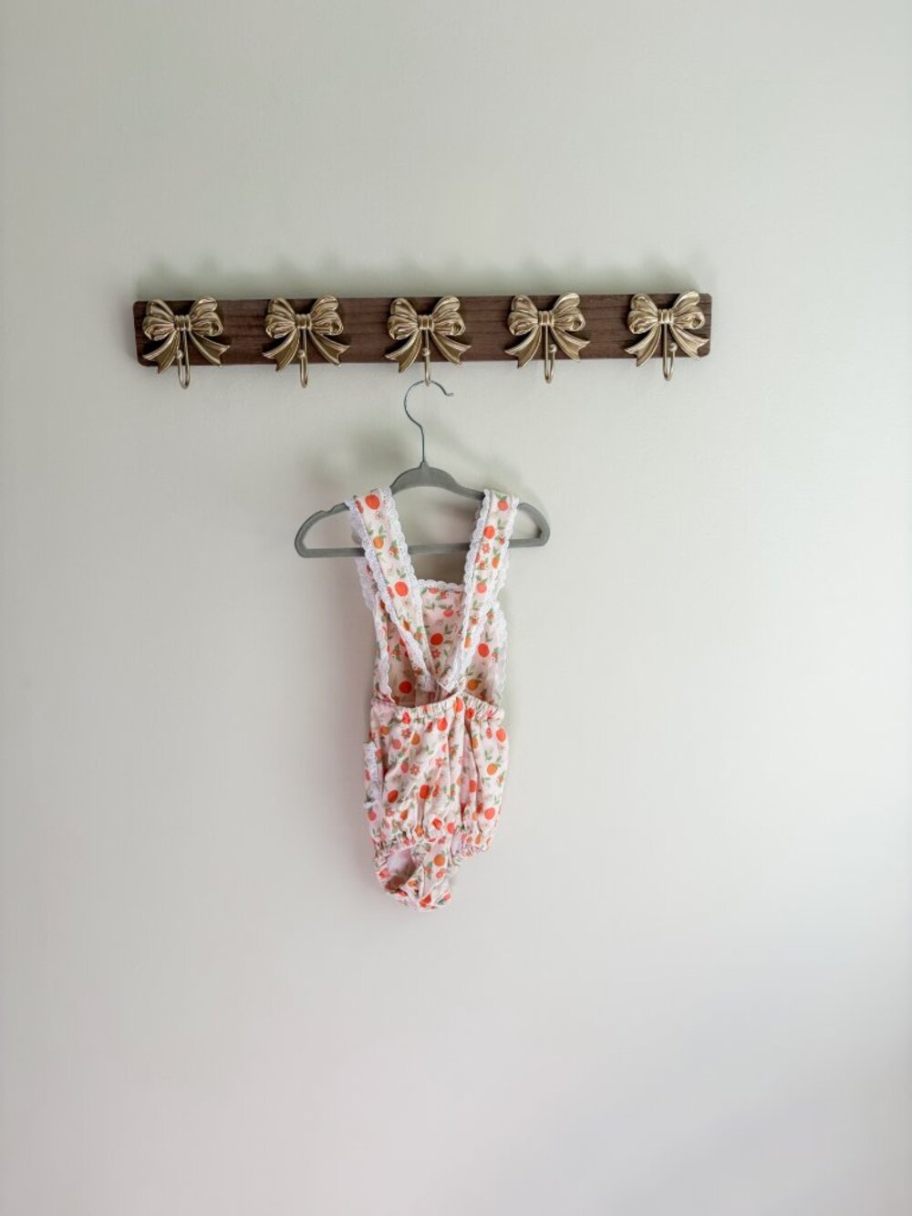 Shrimp and Grits Girls Romper XXS (12-18 Months) with Lace Straps - Picture 2 of 2